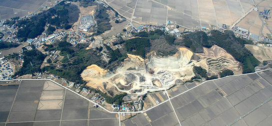 丸興産業 本社･砕石工場全景